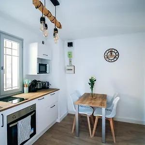  Hébergement de vacances Le Constantinou France